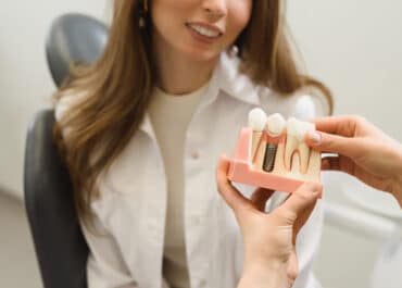 Implanty zębowe – zalecenia dla pacjenta